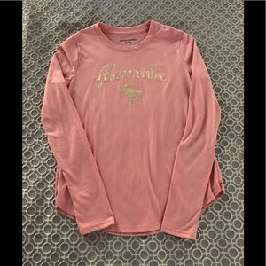 Girl’s Abercrombie T-Shirt Size 13/14 EUC